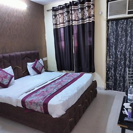 Hotel Green Snapper'100 M From Delhi University Near Isbt Kashmiri Gate New Delhi Exterior photo