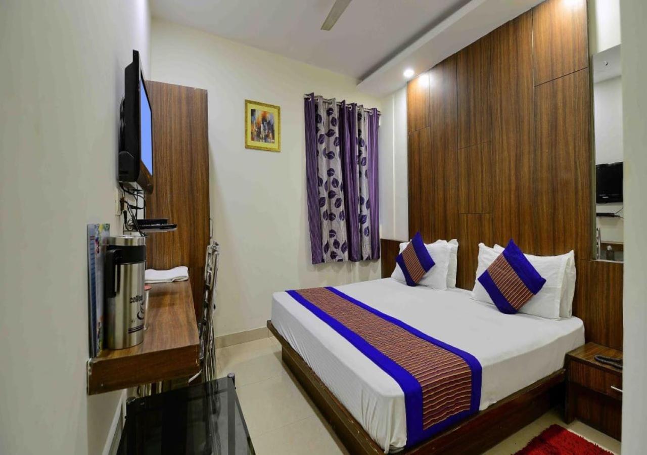 Hotel Green Snapper'100 M From Delhi University Near Isbt Kashmiri Gate New Delhi Exterior photo