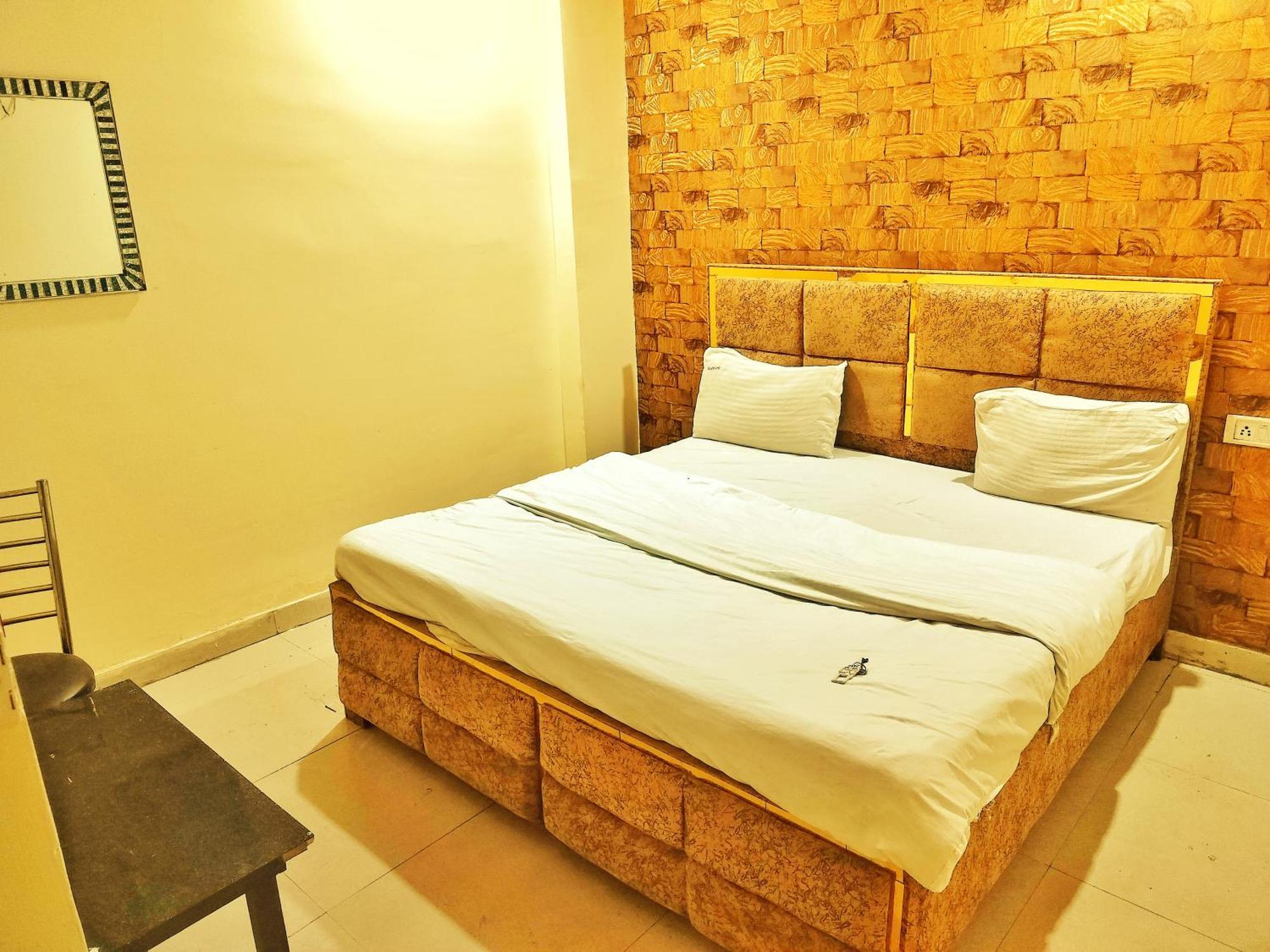 Hotel Green Snapper'100 M From Delhi University Near Isbt Kashmiri Gate New Delhi Exterior photo